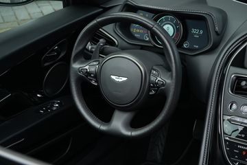 Voertuigafbeelding 3