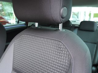 Voertuigafbeelding 16