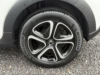 Voertuigafbeelding 25