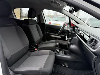 Voertuigafbeelding 7