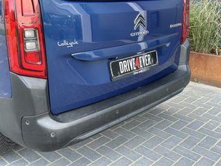 Voertuigafbeelding 9