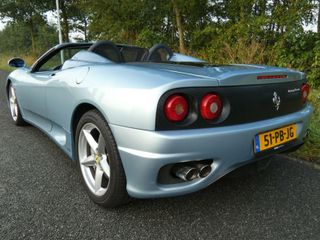 Voertuigafbeelding 4