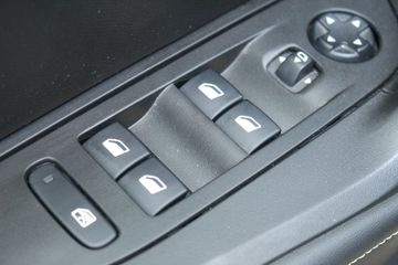 Voertuigafbeelding 35