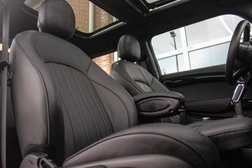 Voertuigafbeelding 14