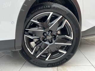 Voertuigafbeelding 2