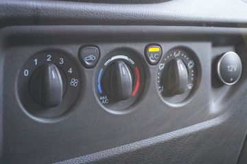 Voertuigafbeelding 7