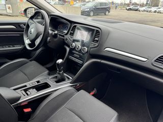 Voertuigafbeelding 3