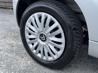 Voertuigafbeelding 12