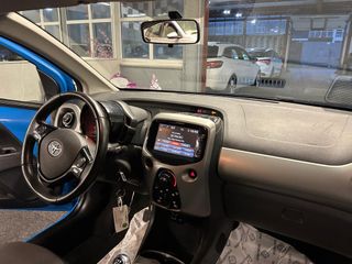 Voertuigafbeelding 12