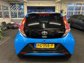 Voertuigafbeelding 6