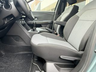 Voertuigafbeelding 18