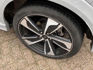 Voertuigafbeelding 13