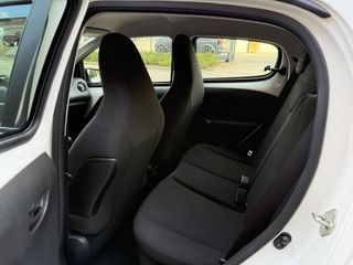 Voertuigafbeelding 8