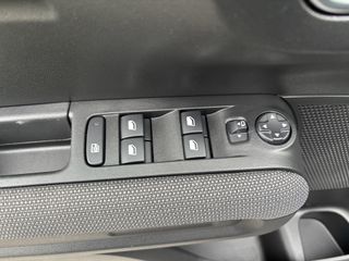 Voertuigafbeelding 37