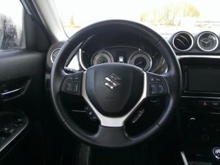 Voertuigafbeelding 12