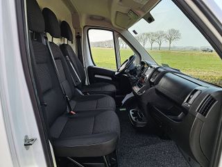 Voertuigafbeelding 6