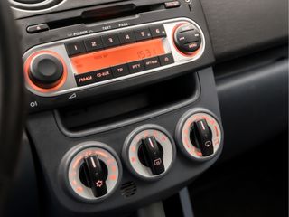 Voertuigafbeelding 8