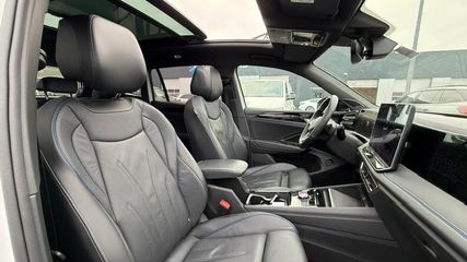 Voertuigafbeelding 4