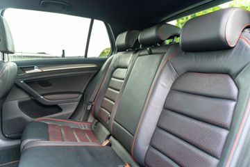 Voertuigafbeelding 30