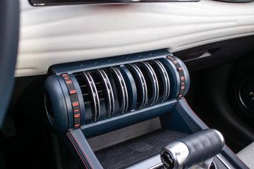 Voertuigafbeelding 25