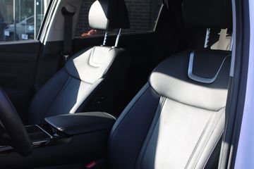 Voertuigafbeelding 8