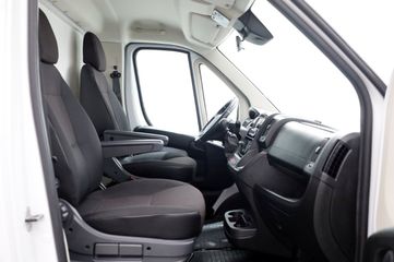 Voertuigafbeelding 4