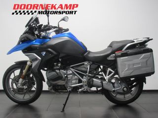 Voertuigafbeelding 3