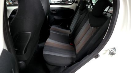 Voertuigafbeelding 16