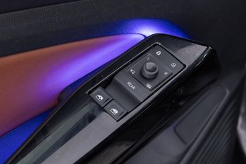 Voertuigafbeelding 7