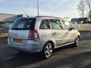 Voertuigafbeelding 6