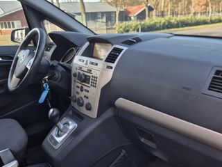 Voertuigafbeelding 9