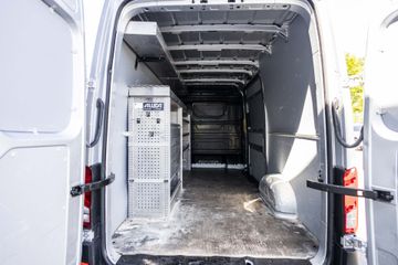 Voertuigafbeelding 13