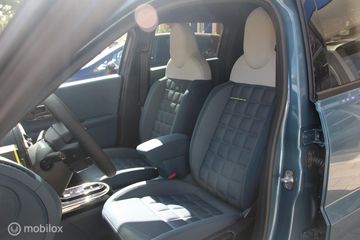 Voertuigafbeelding 16