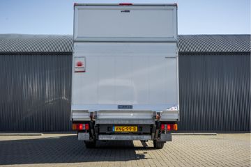 Voertuigafbeelding 6