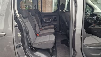 Voertuigafbeelding 4