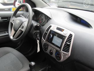 Voertuigafbeelding 8