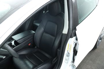 Voertuigafbeelding 16