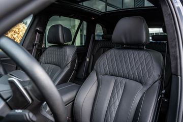 Voertuigafbeelding 13