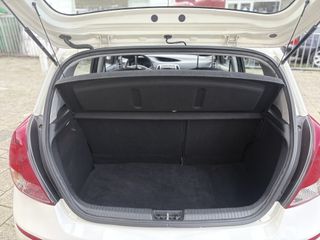 Voertuigafbeelding 13