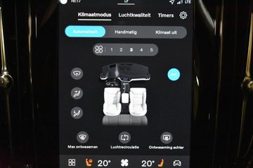 Voertuigafbeelding 24