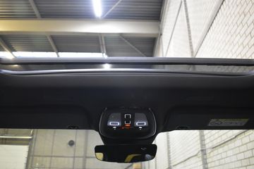 Voertuigafbeelding 34