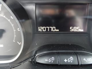 Voertuigafbeelding 16