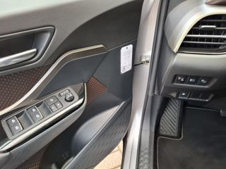 Voertuigafbeelding 8