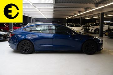 Voertuigafbeelding 12