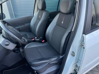 Voertuigafbeelding 5