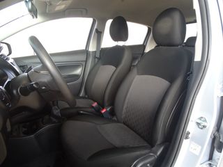 Voertuigafbeelding 8