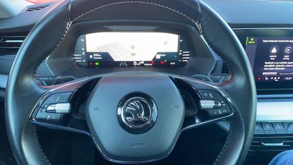 Voertuigafbeelding 9