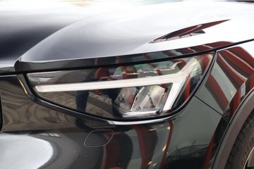 Voertuigafbeelding 4