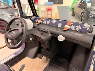 Voertuigafbeelding 4