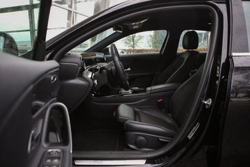 Voertuigafbeelding 13